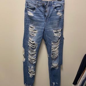 American Eagle mom jeans